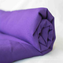 Tissu mini de polyester de 100% mini pour le costume / vêtements de loisirs